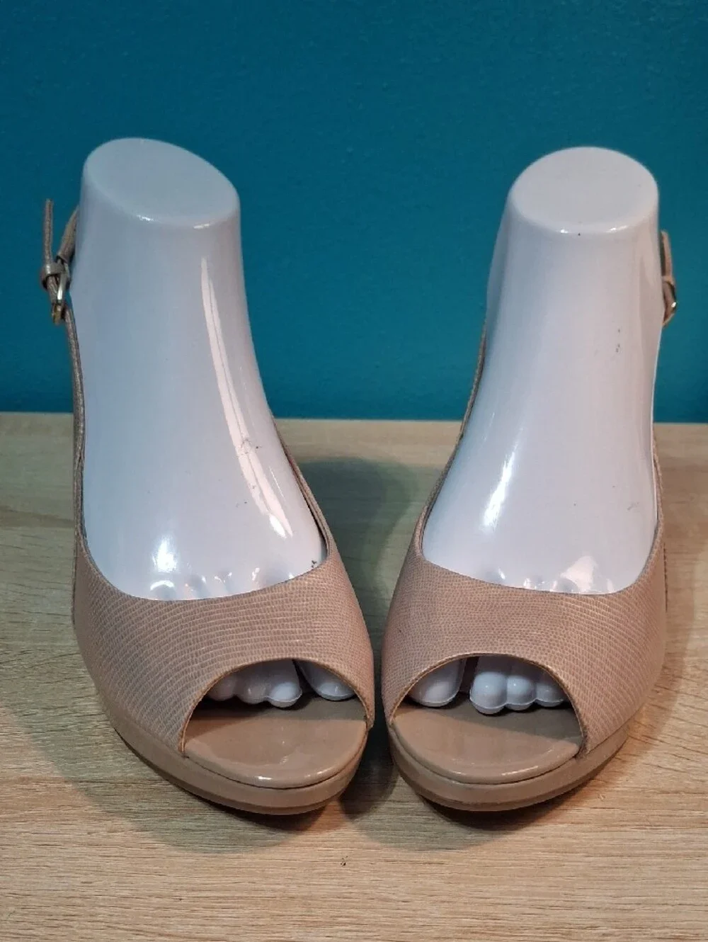 Bandolino Beige Peep-Toe Slingback Heels